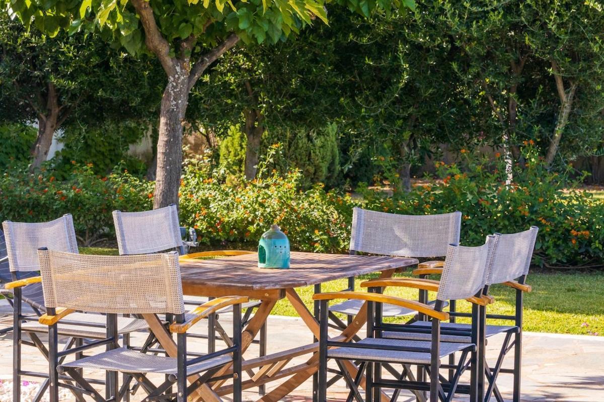 Messinian Blue Seaside Villa Kalamata Exterior photo